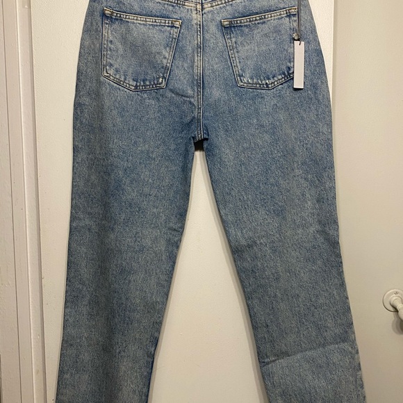 Betro Simone - Picture 3 of 4